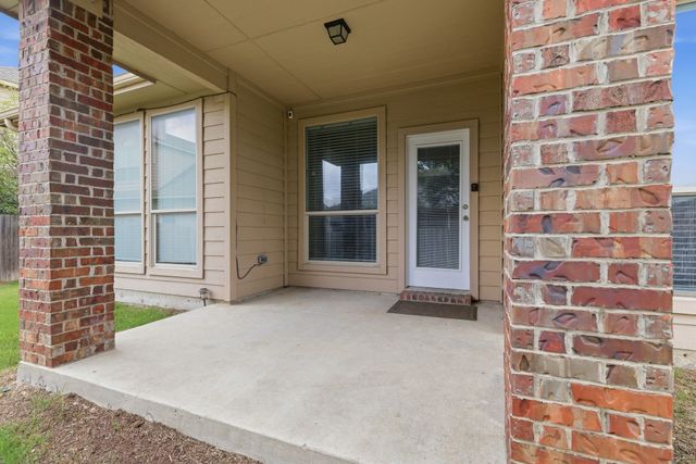 10856 Middleglen Road, Fort Worth, TX 76052