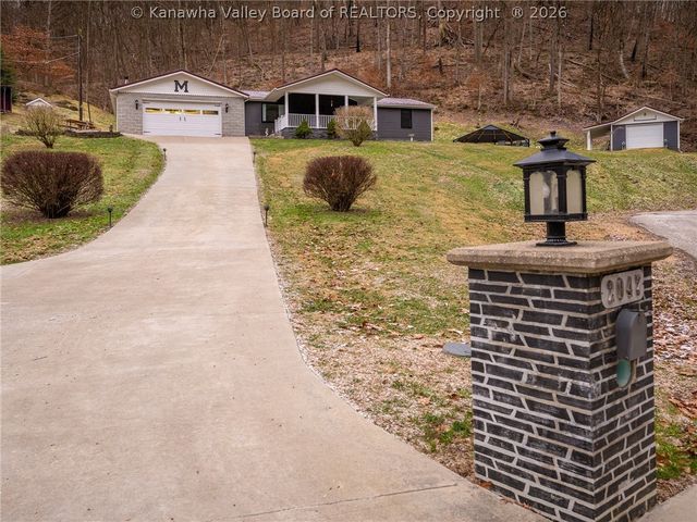 2047 Scraggs Drive, Charleston, WV 25387