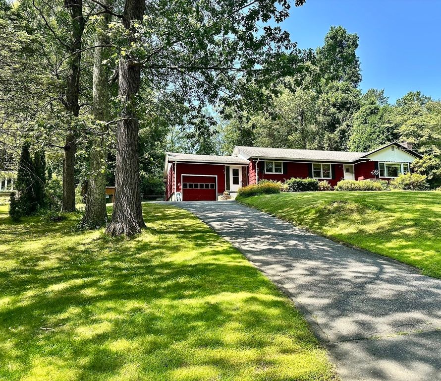 35 Brainard, Wilbraham, MA 01095