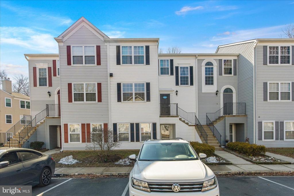 10-B AMBERSTONE CT, Annapolis, MD 21403