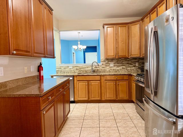 2211 Edward Stec Boulevard, Edison, NJ 08837