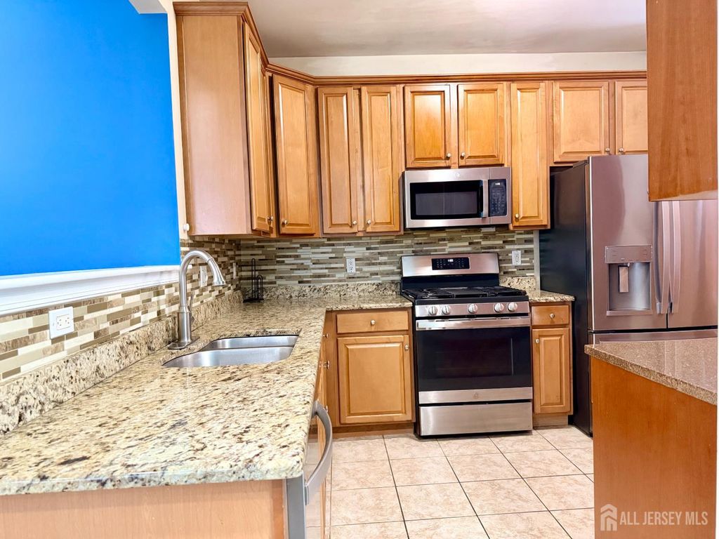 2211 Edward Stec Boulevard, Edison, NJ 08837