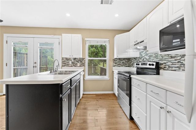 2266 Oak Glenn Circle, Duluth, GA 30096