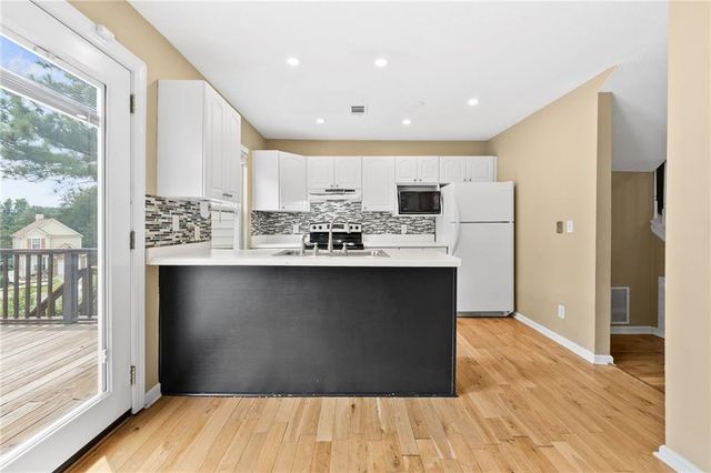 2266 Oak Glenn Circle, Duluth, GA 30096