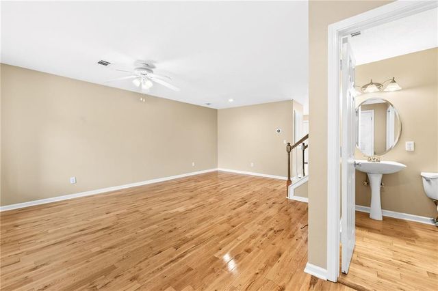 2266 Oak Glenn Circle, Duluth, GA 30096