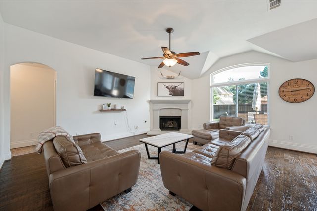 2830 Rosewood Boulevard, Mckinney, TX 75071