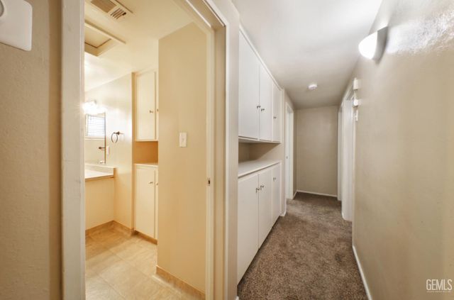 2707 Wenatchee Avenue, Bakersfield, CA 93306