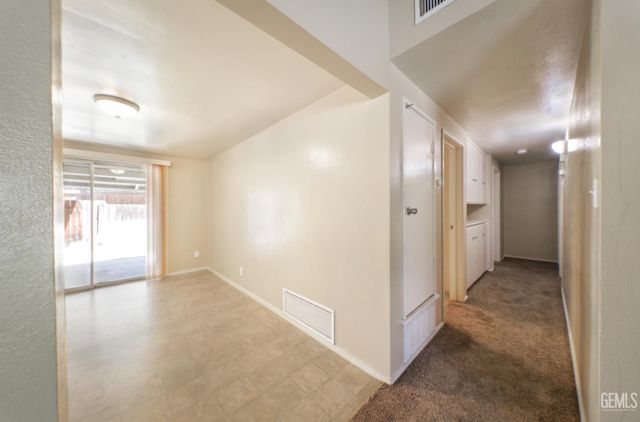 2707 Wenatchee Avenue, Bakersfield, CA 93306