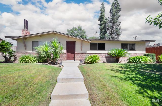 2707 Wenatchee Avenue, Bakersfield, CA 93306