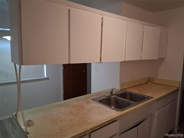 19234 Dequindre Street, Detroit, MI 48234