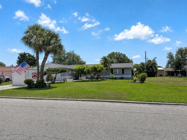 119 Maple AVE S, Lehigh Acres, FL 33936