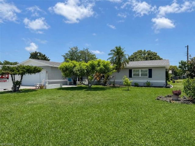 119 Maple AVE S, Lehigh Acres, FL 33936