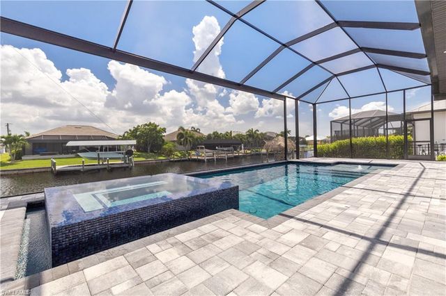 617 NW 39th AVE, Cape Coral, FL 33993