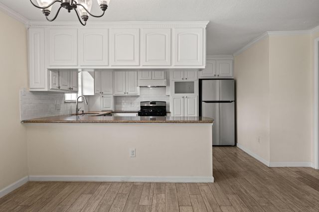 5719 Cerritos Drive, Houston, TX 77035