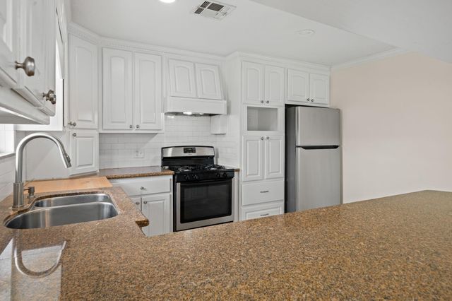 5719 Cerritos Drive, Houston, TX 77035