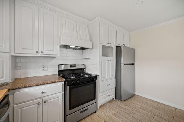 5719 Cerritos Drive, Houston, TX 77035