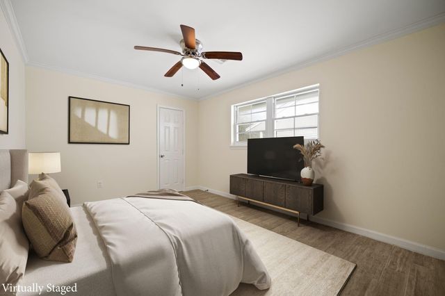 5719 Cerritos Drive, Houston, TX 77035