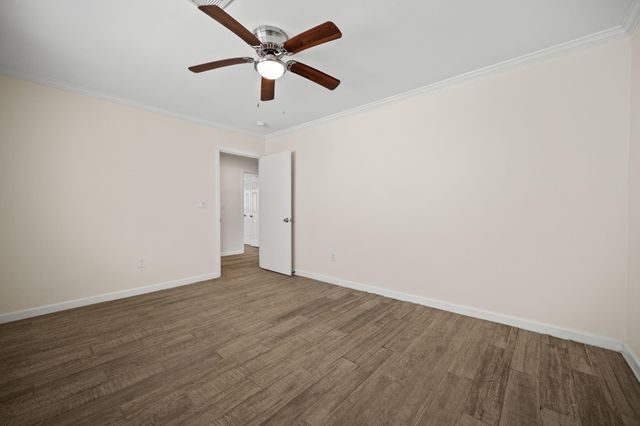 5719 Cerritos Drive, Houston, TX 77035