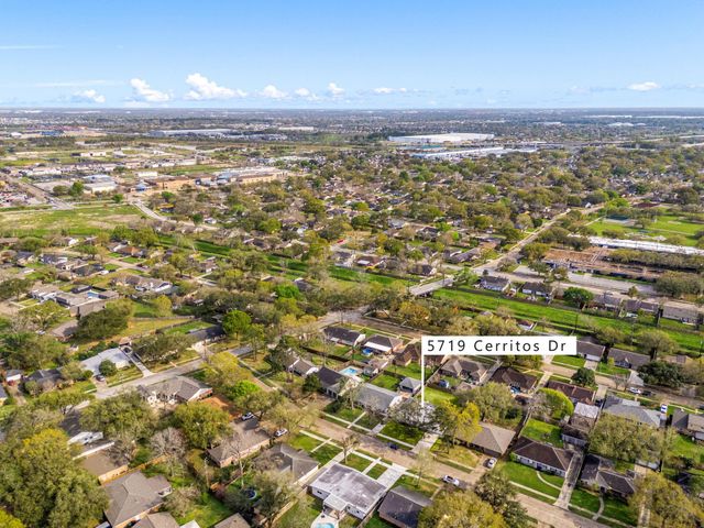 5719 Cerritos Drive, Houston, TX 77035