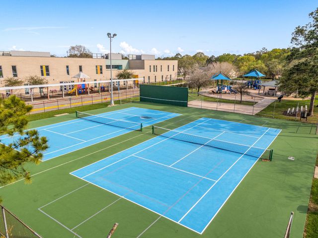 5719 Cerritos Drive, Houston, TX 77035