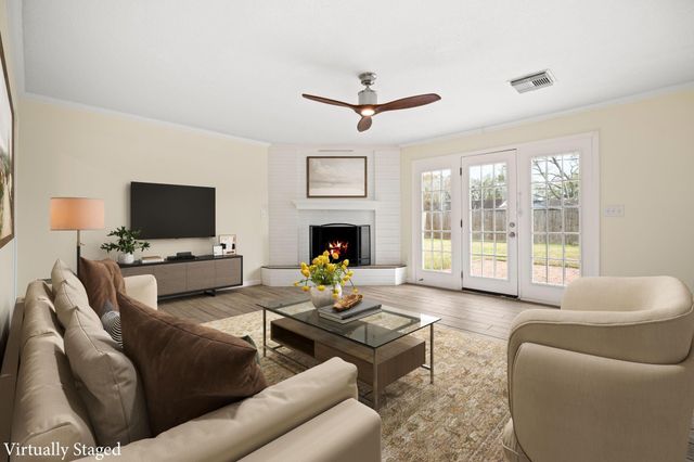 5719 Cerritos Drive, Houston, TX 77035