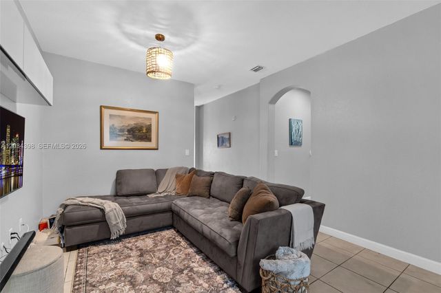 2551 SE 16th Terrace 101, Homestead, FL 33035
