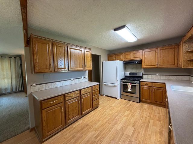 5276 392nd Street, North Branch, MN 55056