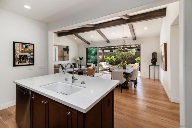 7911 Lusardi Creek Ln, San Diego, CA 92127