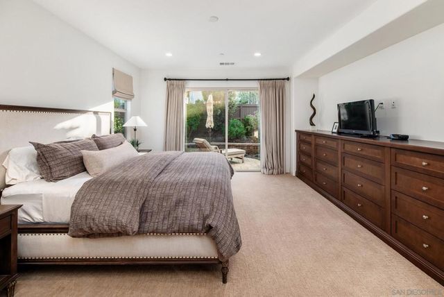 7911 Lusardi Creek Ln, San Diego, CA 92127