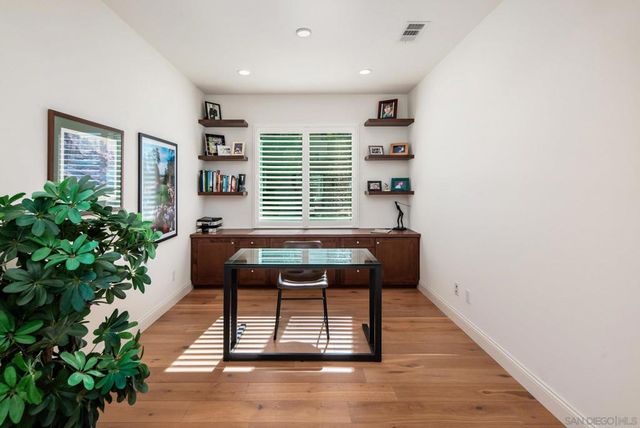 7911 Lusardi Creek Ln, San Diego, CA 92127