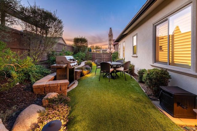 7911 Lusardi Creek Ln, San Diego, CA 92127