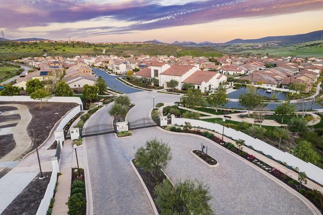 7911 Lusardi Creek Ln, San Diego, CA 92127