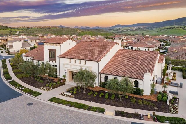 7911 Lusardi Creek Ln, San Diego, CA 92127