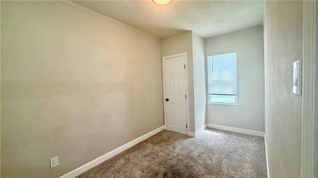 112 S Taylor Street, Pleasant Hill, MO 64080