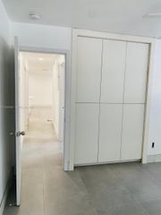 2820 NW 14th Ct, Fort Lauderdale, FL 33311