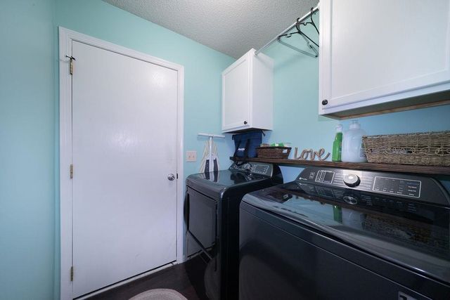 3037 E Lanners Circle, Wichita, KS 67219