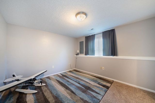 3037 E Lanners Circle, Wichita, KS 67219