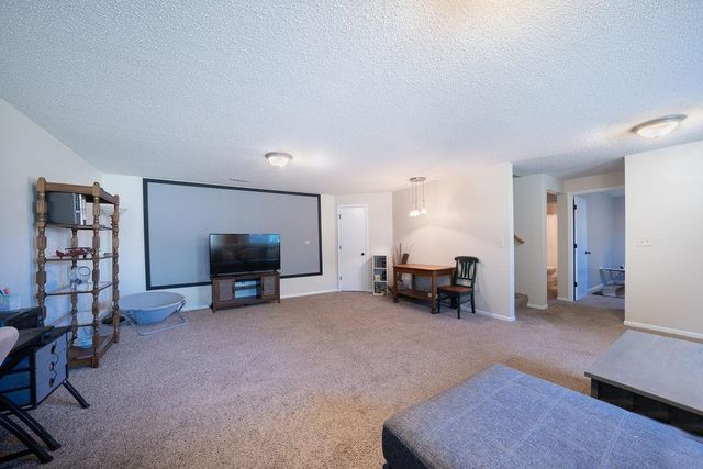 3037 E Lanners Circle, Wichita, KS 67219