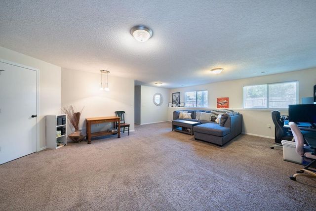 3037 E Lanners Circle, Wichita, KS 67219