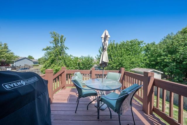 3037 E Lanners Circle, Wichita, KS 67219