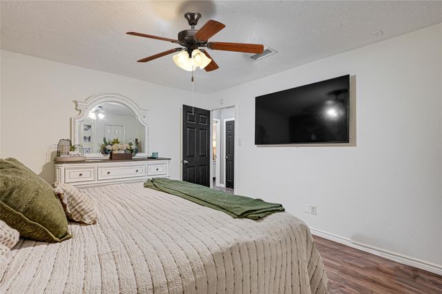 11226 Sageburrow Drive, Houston, TX 77089