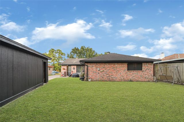 11226 Sageburrow Drive, Houston, TX 77089