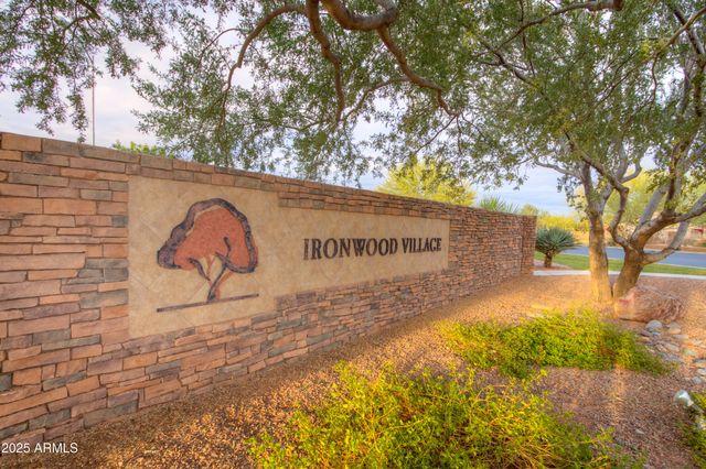 1412 N DESERT WILLOW Street, Casa Grande, AZ 85122