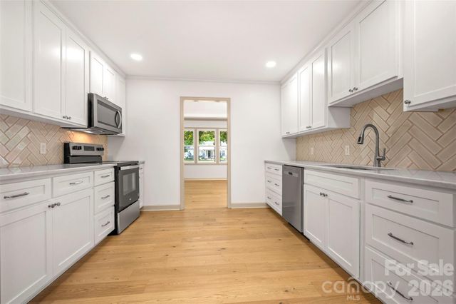 286 N Main Street, Mooresboro, NC 28114