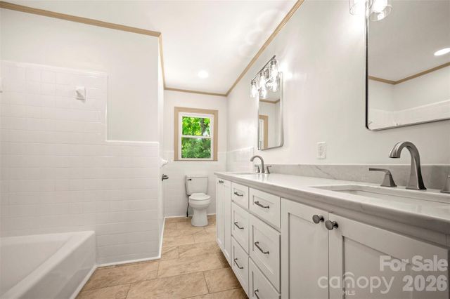 286 N Main Street, Mooresboro, NC 28114