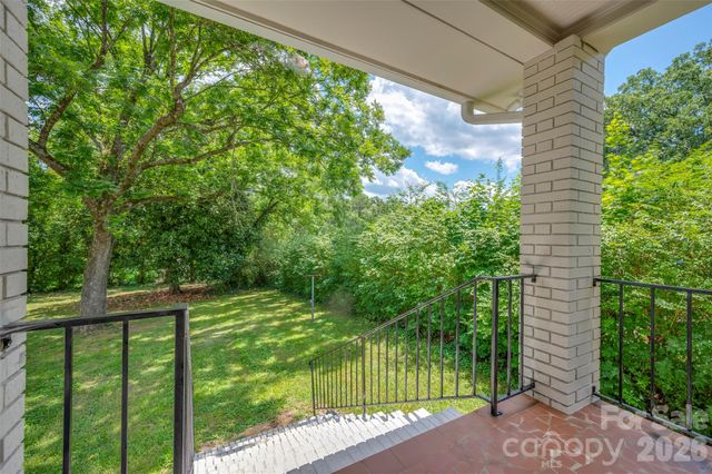 286 N Main Street, Mooresboro, NC 28114