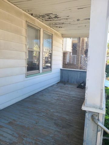 42 S 2Nd St, Elizabeth City, NJ 07206