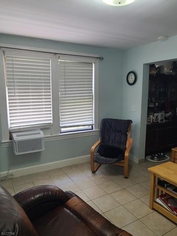 42 S 2Nd St, Elizabeth City, NJ 07206