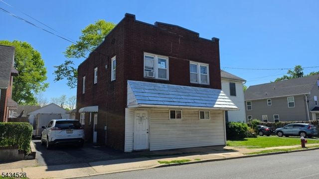 1115 W Camplain Rd, Manville Boro, NJ 08835
