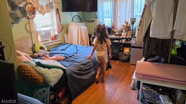 1115 W Camplain Rd, Manville Boro, NJ 08835